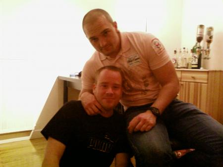 mon bout et son pote carlos